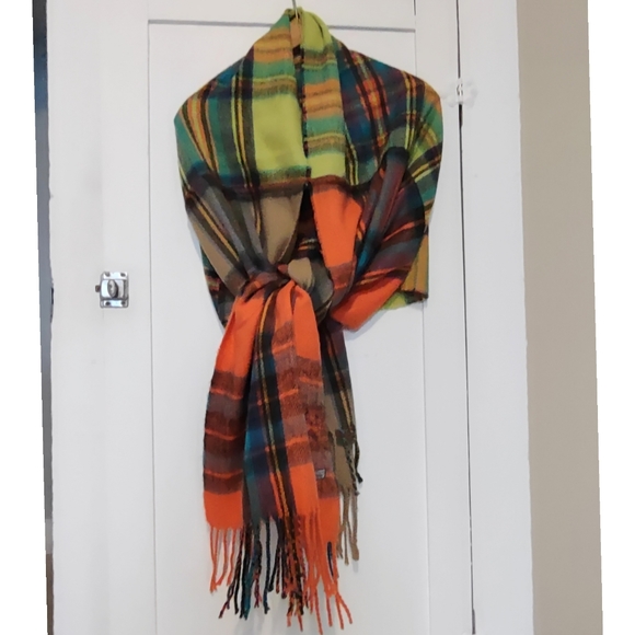 Renee's NYC mutli colored plaid wrap - Picture 5 of 6